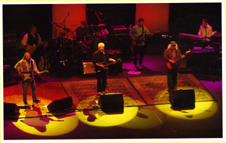 CROSBY STILLS & NASH
