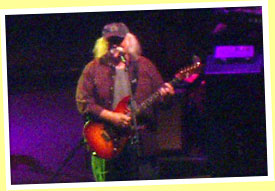 CROSBY STILLS & NASH